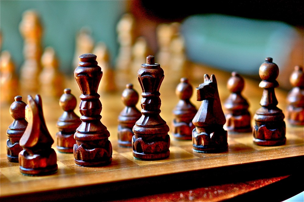 The pawns are the commoners 