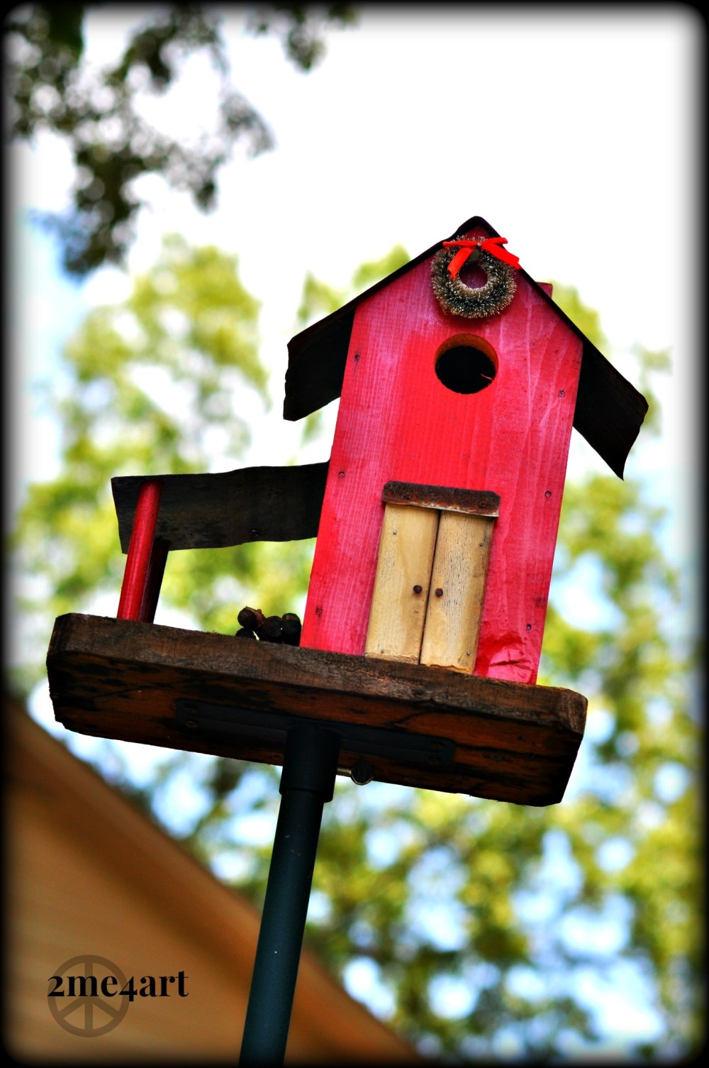 the birds decorated for the holidays