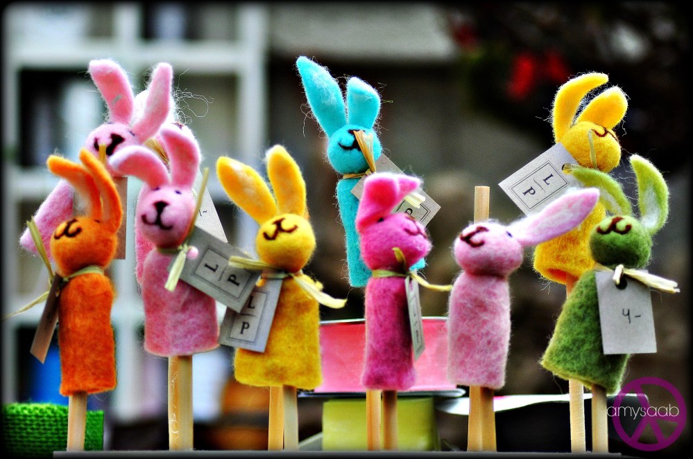 felt finger bunnies for easter